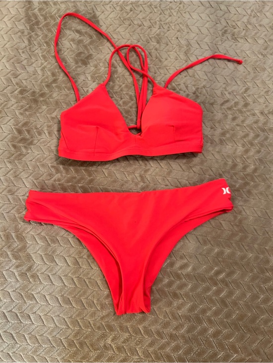 Hurley Other - Red Hurley Bikini. Size small